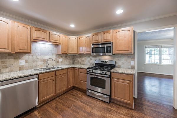 Old Mabry Pl listing photo