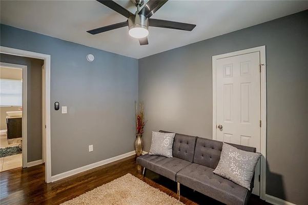 Browns Mill Rd Se listing photo