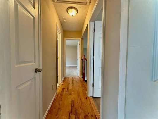 Windsor Downs Ln listing photo