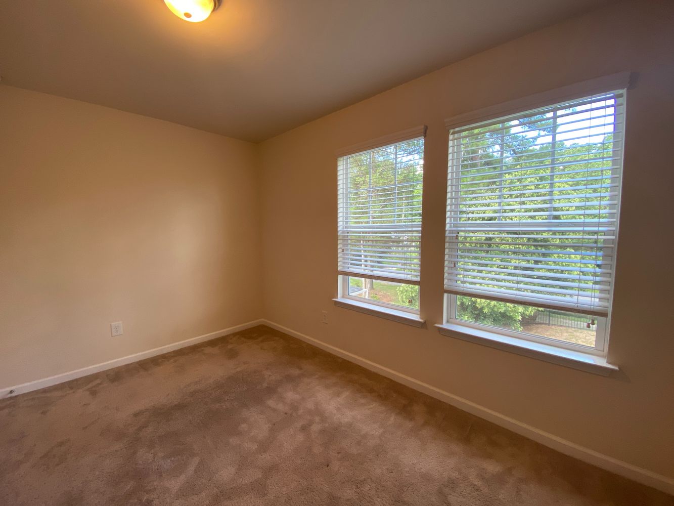 Co-living rooms at Sharonbrook Dr, Charlotte NC 28210 on Alcove