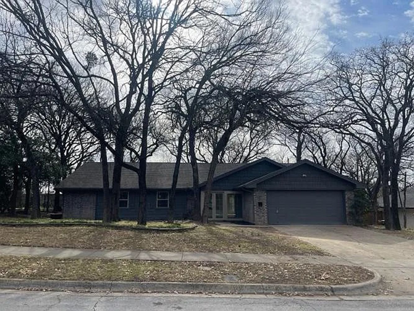 Springhill Dr, Hurst TX 76054 on Alcove