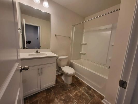 Guildford Hill Ln, Charlotte, NC listing photo