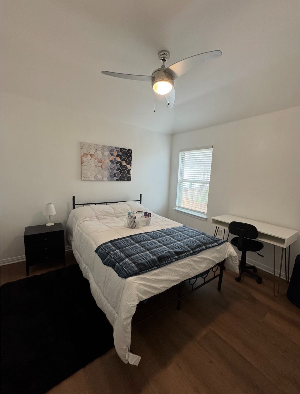 Co-living rooms at Red Bud Ridge Ln, Austin TX 78744 on Alcove