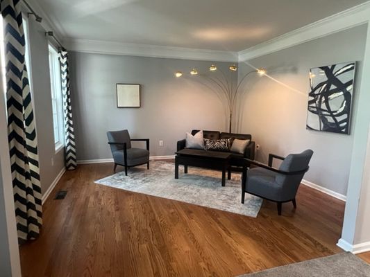 Abby Knoll Dr listing photo