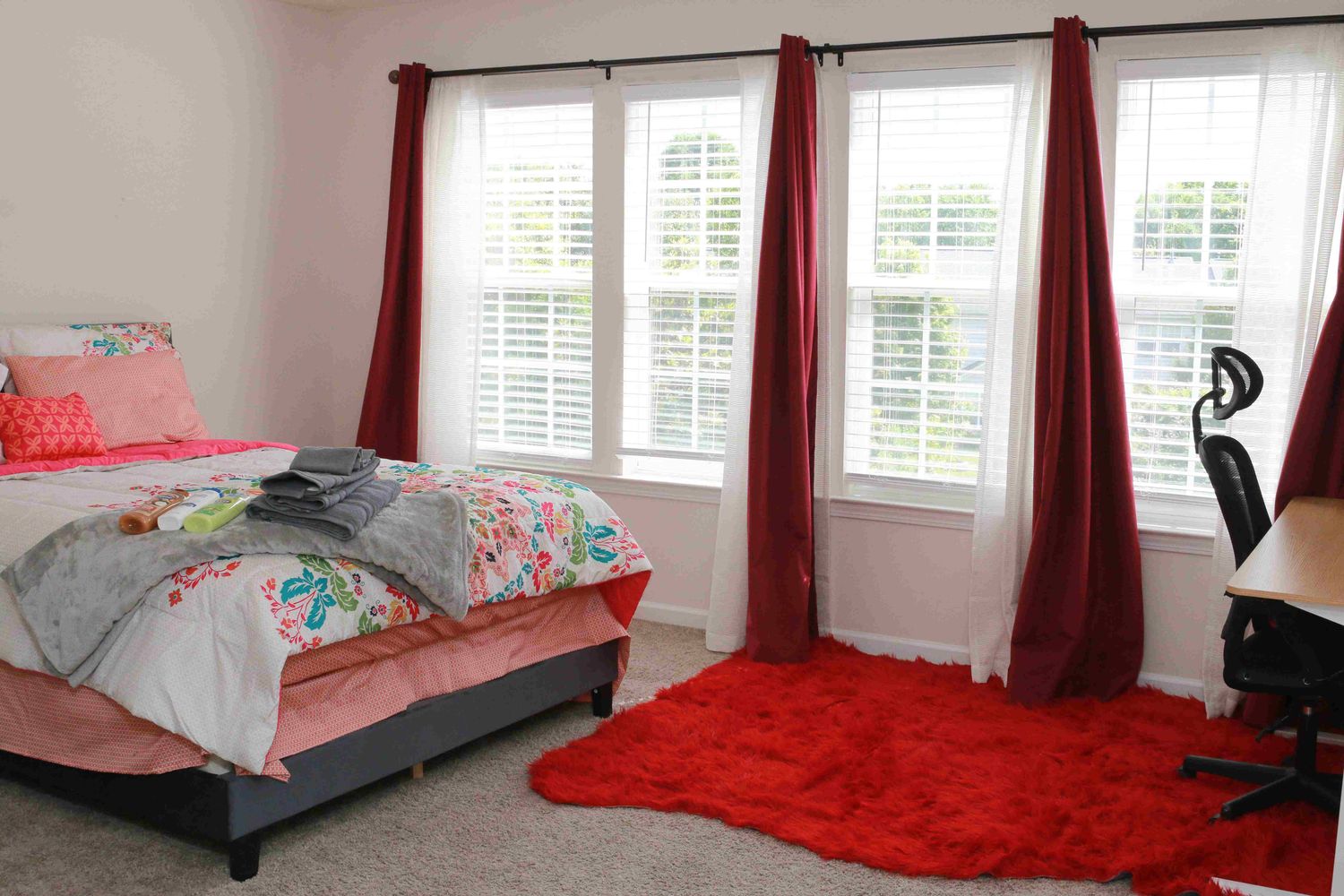 Co-living rooms at Red Birch Dr, Charlotte NC 28262 on Alcove