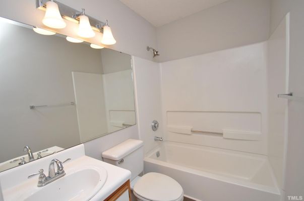 Crab Orchard Dr, Raleigh, NC listing photo