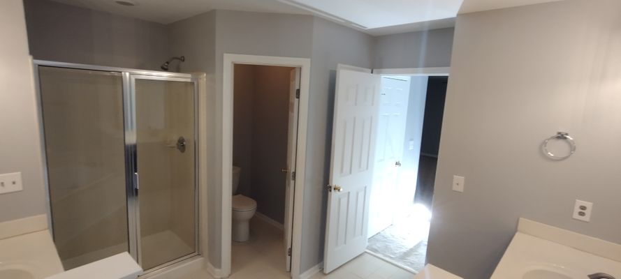 Abby Knoll Dr listing photo