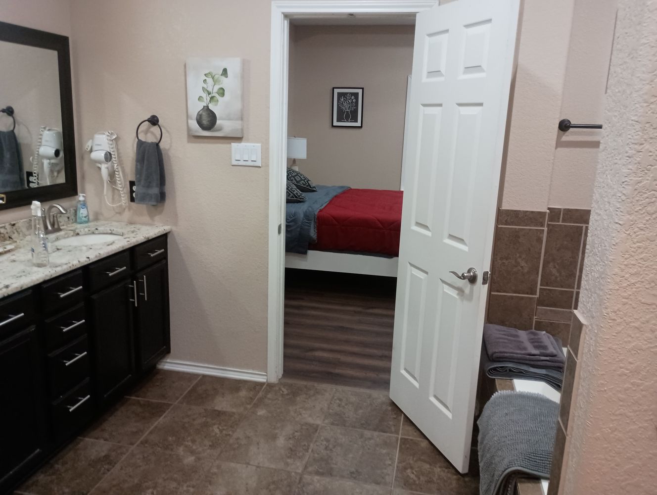 Co-living rooms at Arabian King, Converse TX 78109 on Alcove
