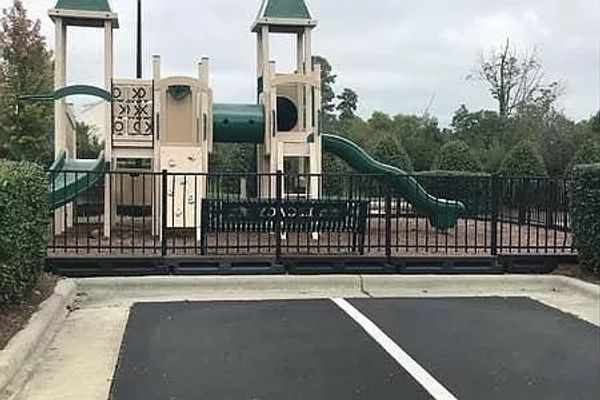 Linden Park Ln listing photo