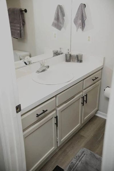 Forest View Dr listing photo