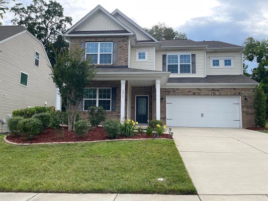 Agnew Dr, Charlotte, NC listing photo