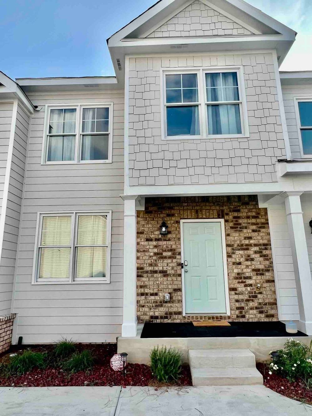 Laurel Ridge Cir, Atlanta GA 30344 on Alcove