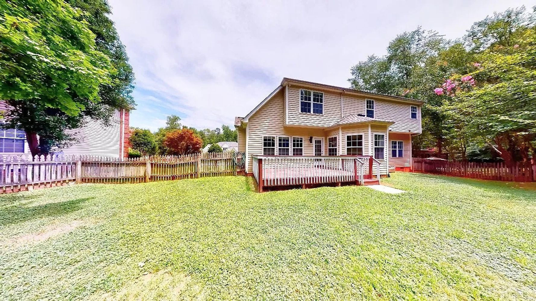 New Parkside Dr, Chapel Hill NC 27516 on Alcove