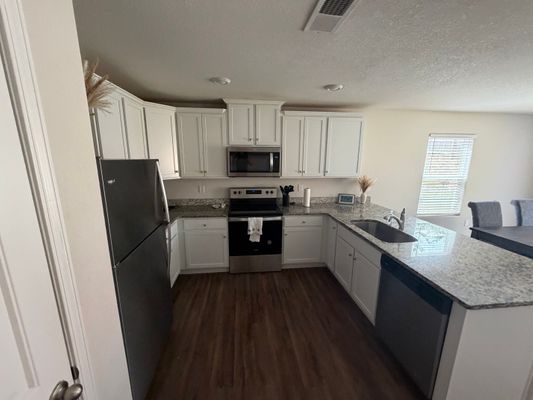Creedmore Hills Dr, Charlotte, NC listing photo