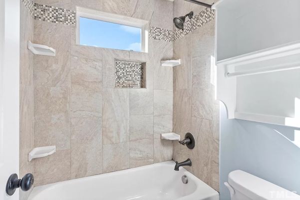 Pineland Cir, Raleigh, NC listing photo
