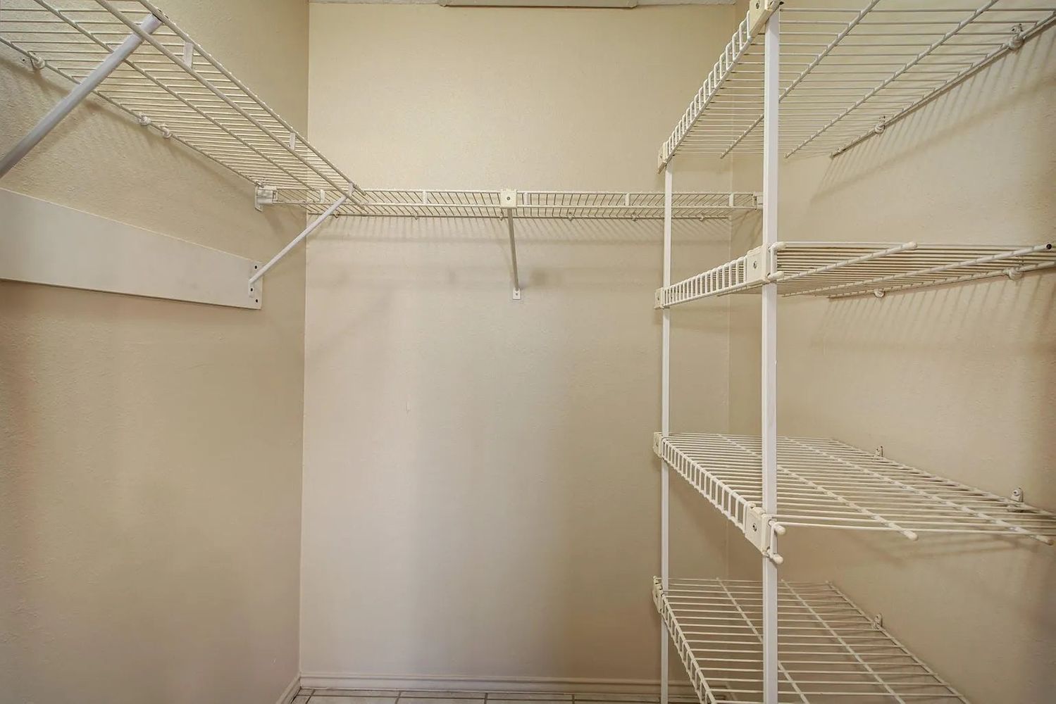 Luther Dr, Georgetown TX 78628 on Alcove