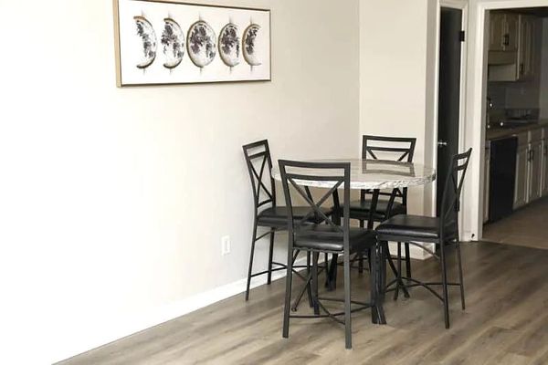 Forest View Dr listing photo