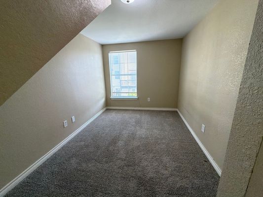 Oceanside Dr listing photo