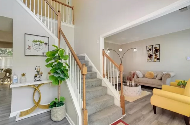 Woodstone Dr listing photo