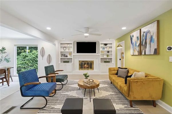 Glenwhite Dr listing photo