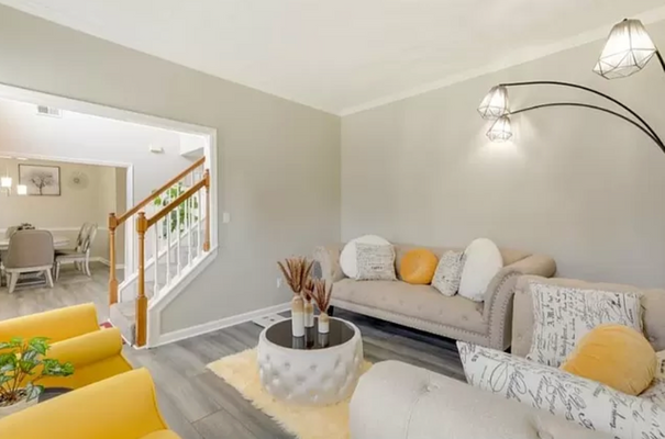 Woodstone Dr listing photo