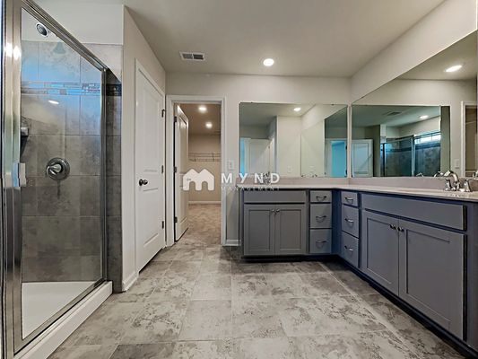Moulin Ct Dr, Charlotte, NC listing photo