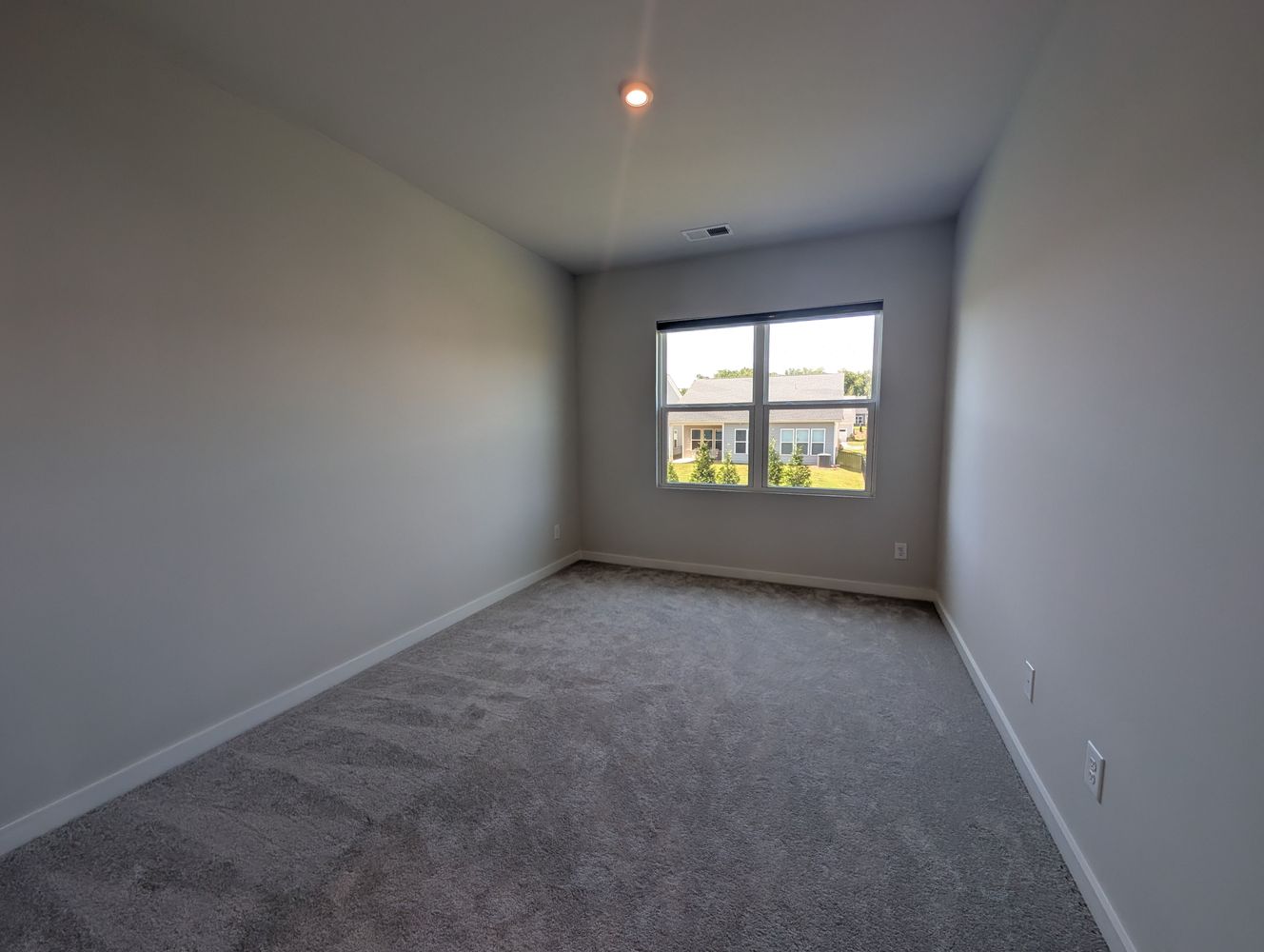 Co-living rooms at Munsing Dr, Charlotte NC 28269 on Alcove