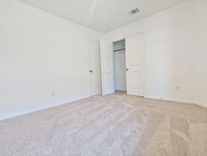Gresham, Kyle TX 78640 on Alcove