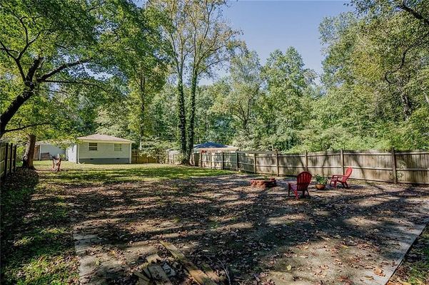 Browns Mill Rd Se listing photo