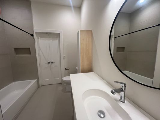 Custer Ave Se listing photo