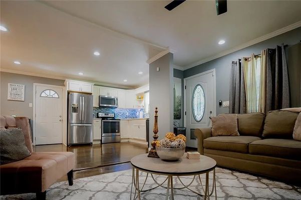 Browns Mill Rd Se listing photo