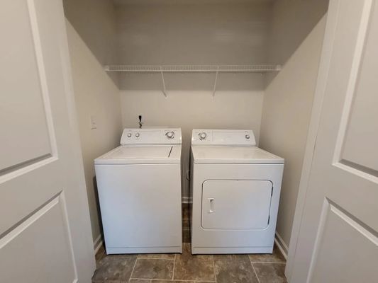 Guildford Hill Ln, Charlotte, NC listing photo