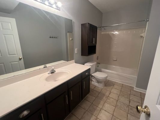 Abby Knoll Dr listing photo