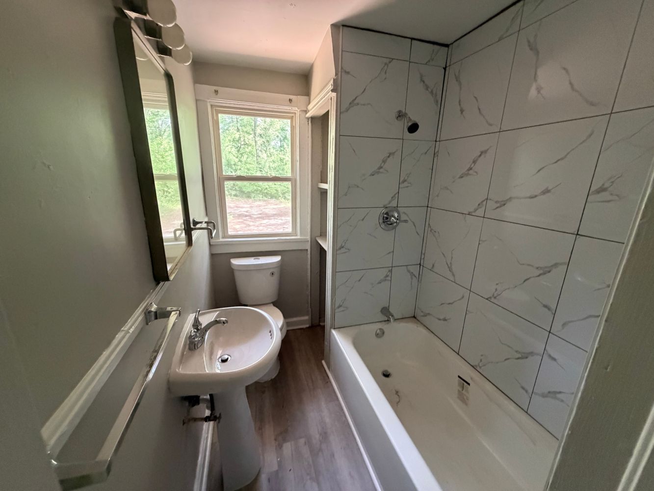 Co-living rooms at M.L.K. Jr Dr SW, Atlanta GA 30310 on Alcove