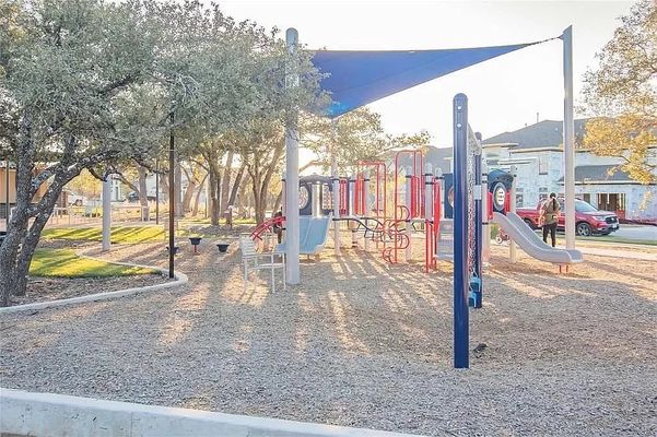 Bluewood Bend listing photo
