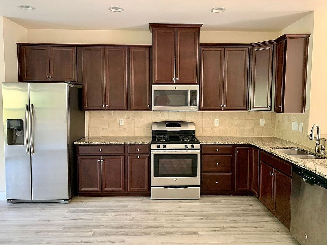 Suffield Way, Cary NC 27519 Alcove