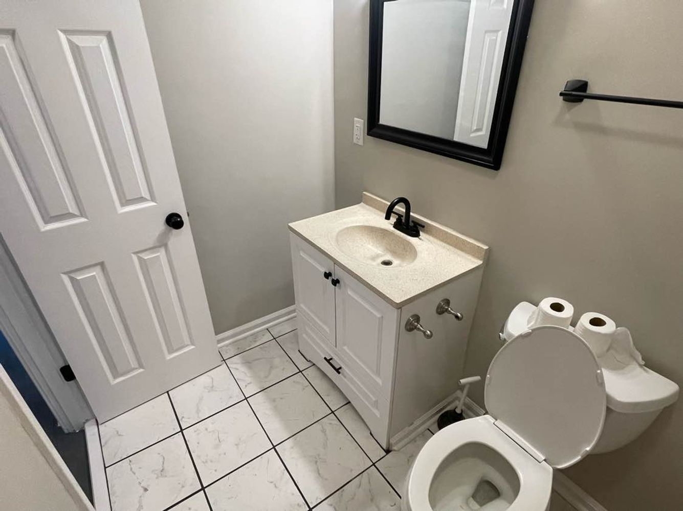 Co-living rooms at Cricketeer Dr, Charlotte NC 28216 on Alcove