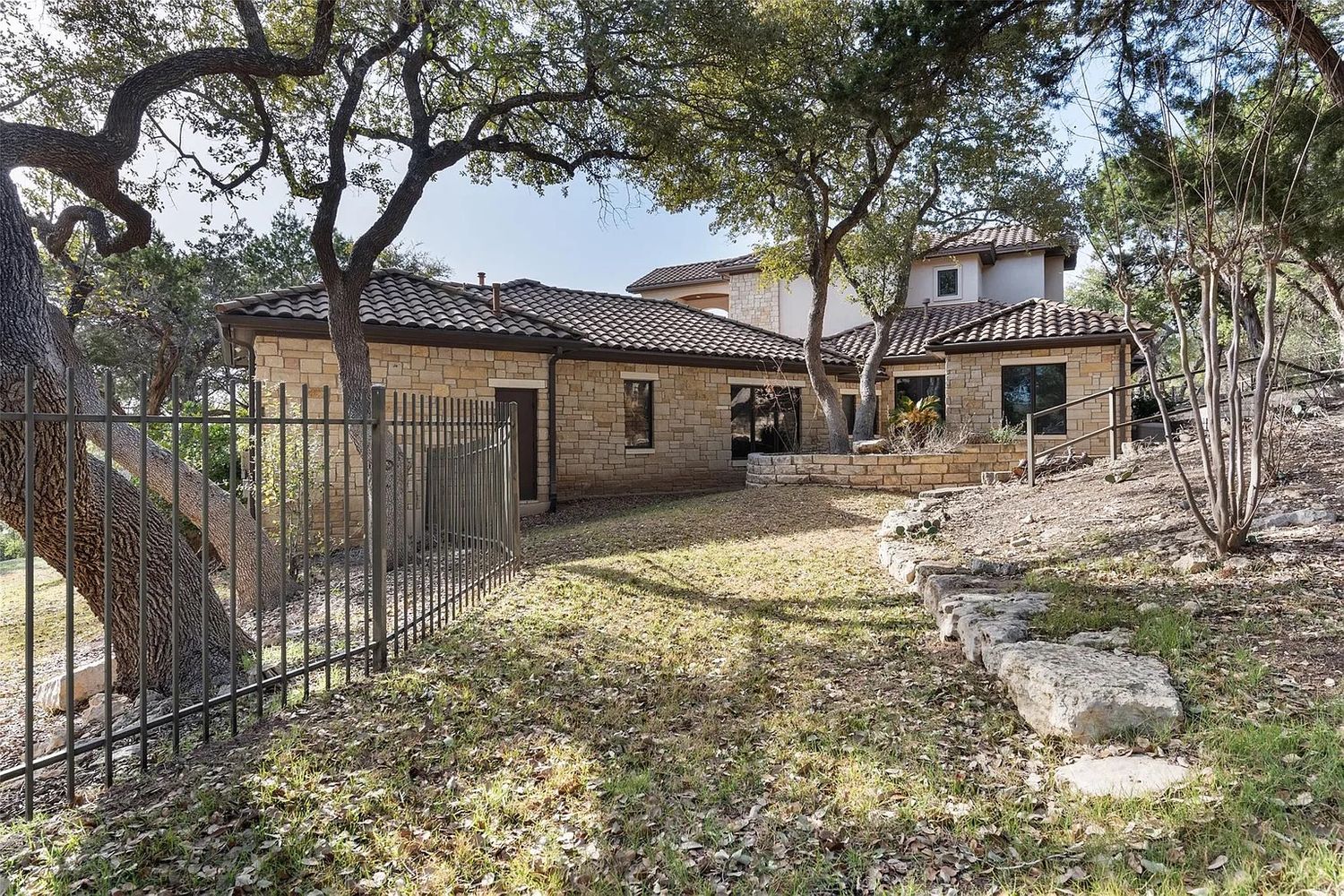 Cam Arbolago, Lakeway TX 78734 on Alcove