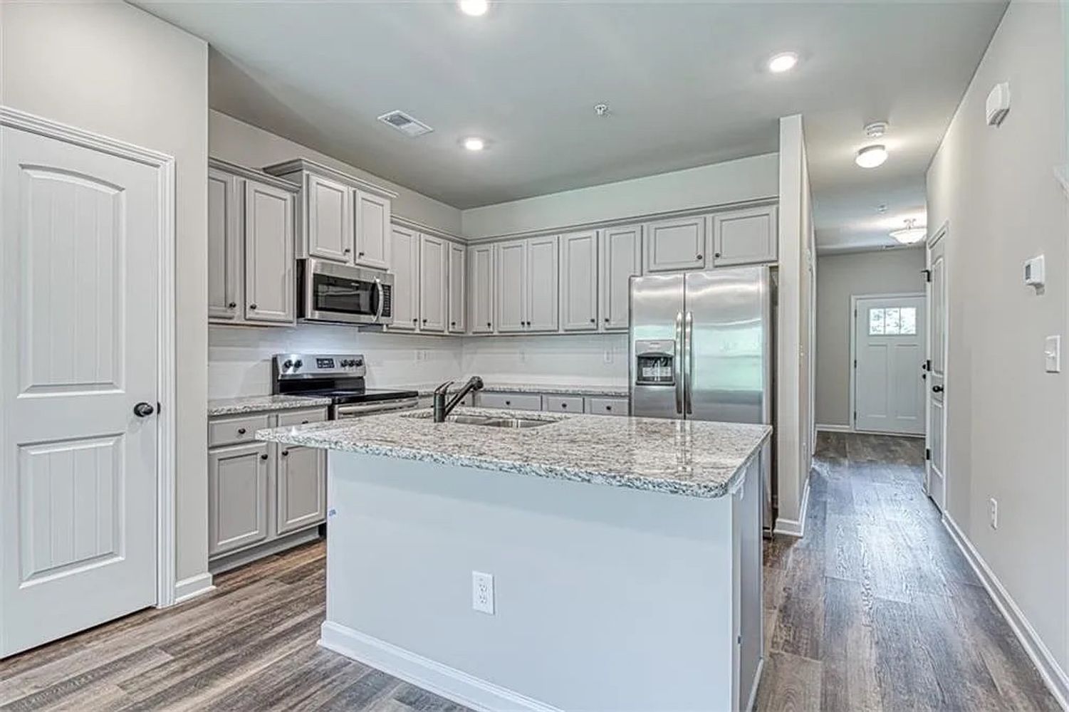 Bayrose Cir, East Point GA 30344 on Alcove