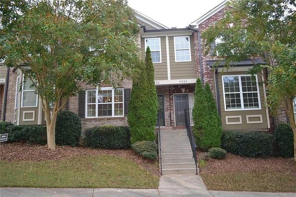 Bayrose Cir listing photo