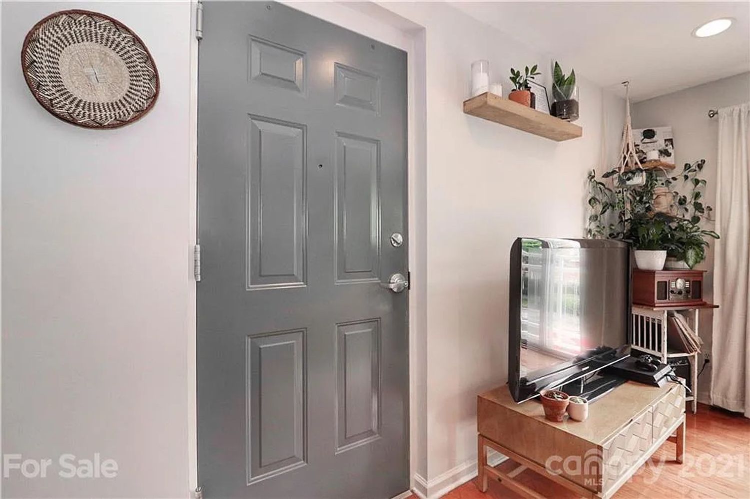 Donatello Avenue, Charlotte NC 28205 on Alcove