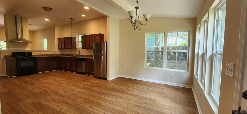 Bolton Rd Nw listing photo
