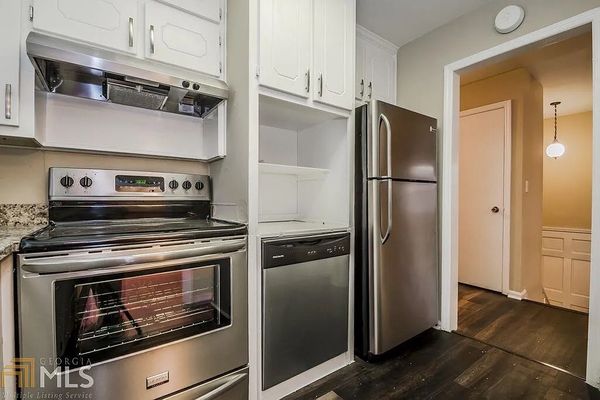 Reba Rd listing photo