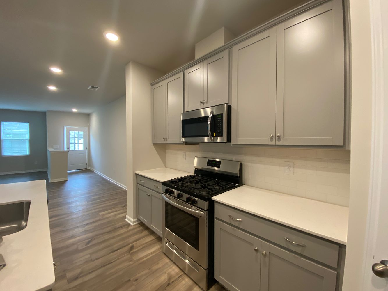 Canton Side Ave, Charlotte NC 28273 Alcove