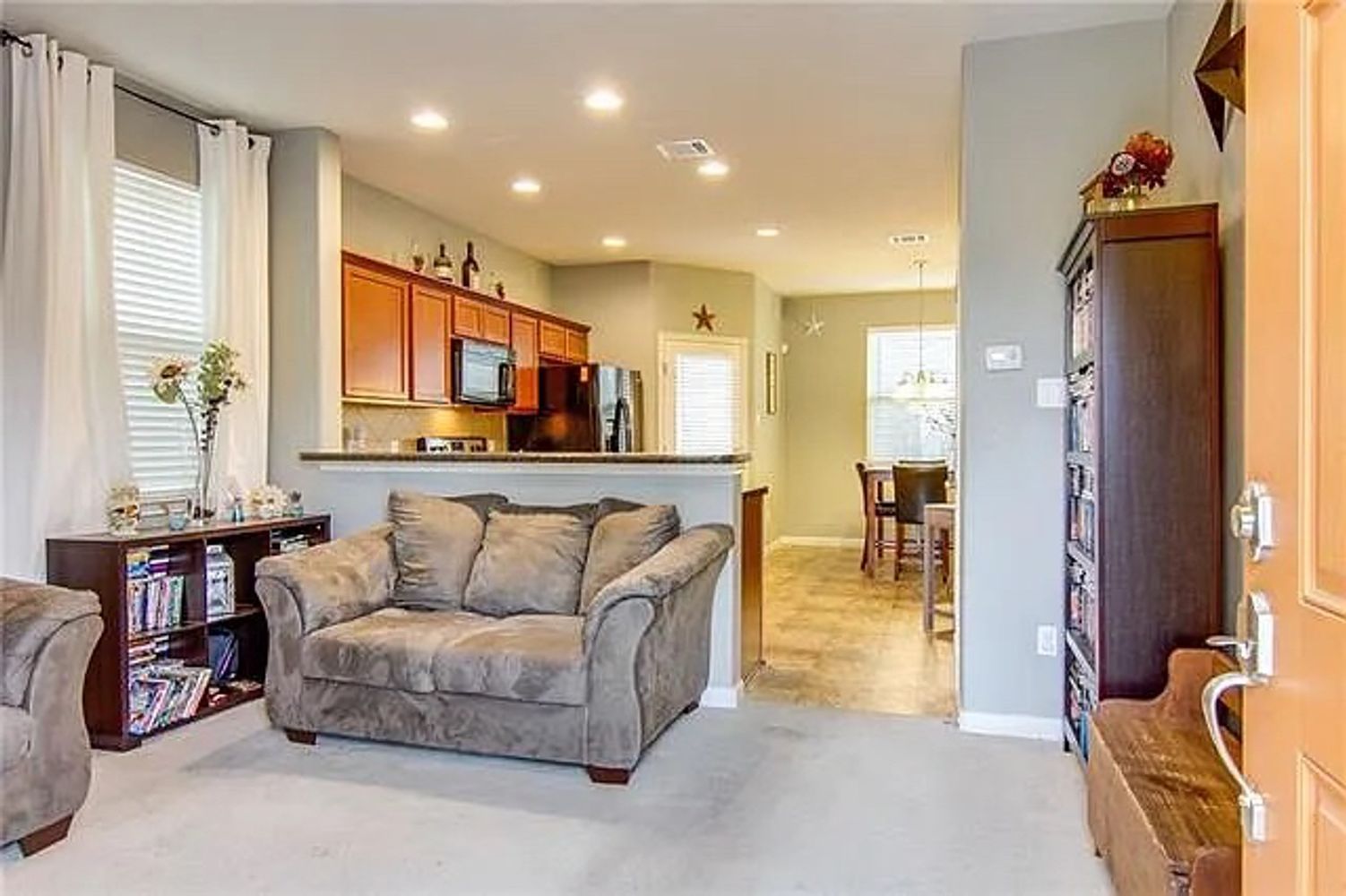 Red Bud Ridge Ln, Austin TX 78744 on Alcove