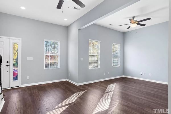 Pineland Cir, Raleigh, NC listing photo