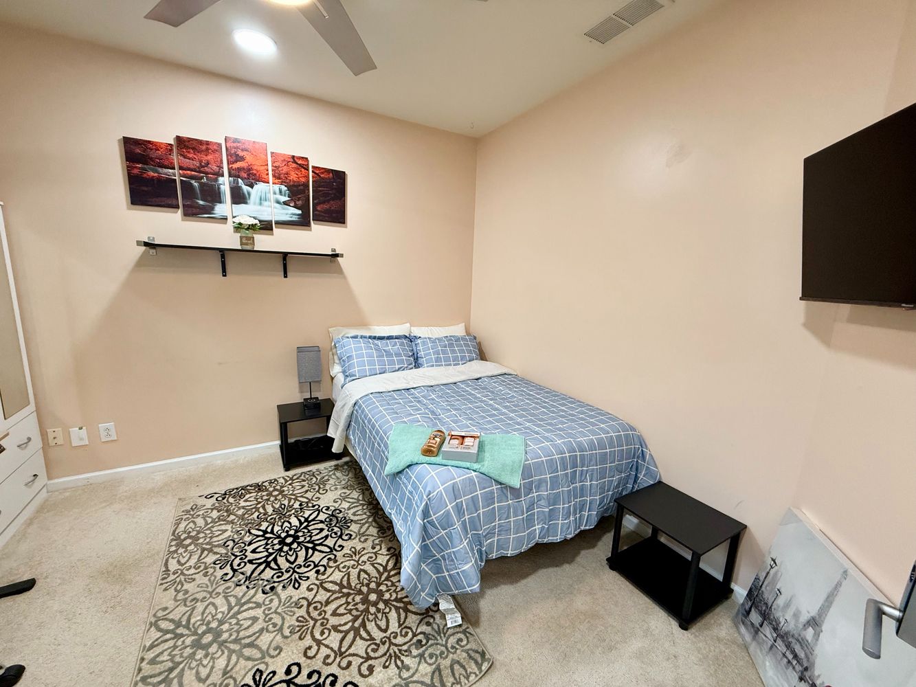 Co-living rooms at Arbor Vista Dr, Charlotte NC 28262 on Alcove