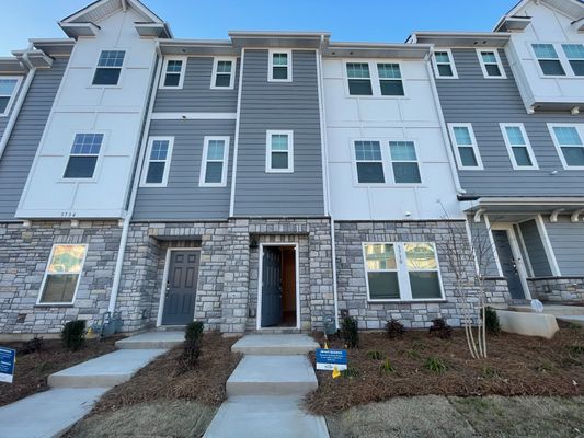 Memorial Pkwy, Charlotte, NC listing photo