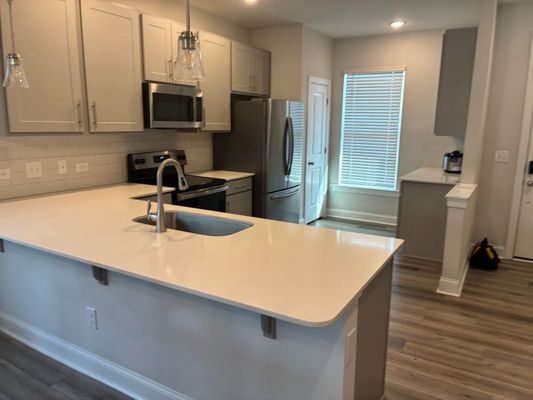 Old Grove Ln listing photo