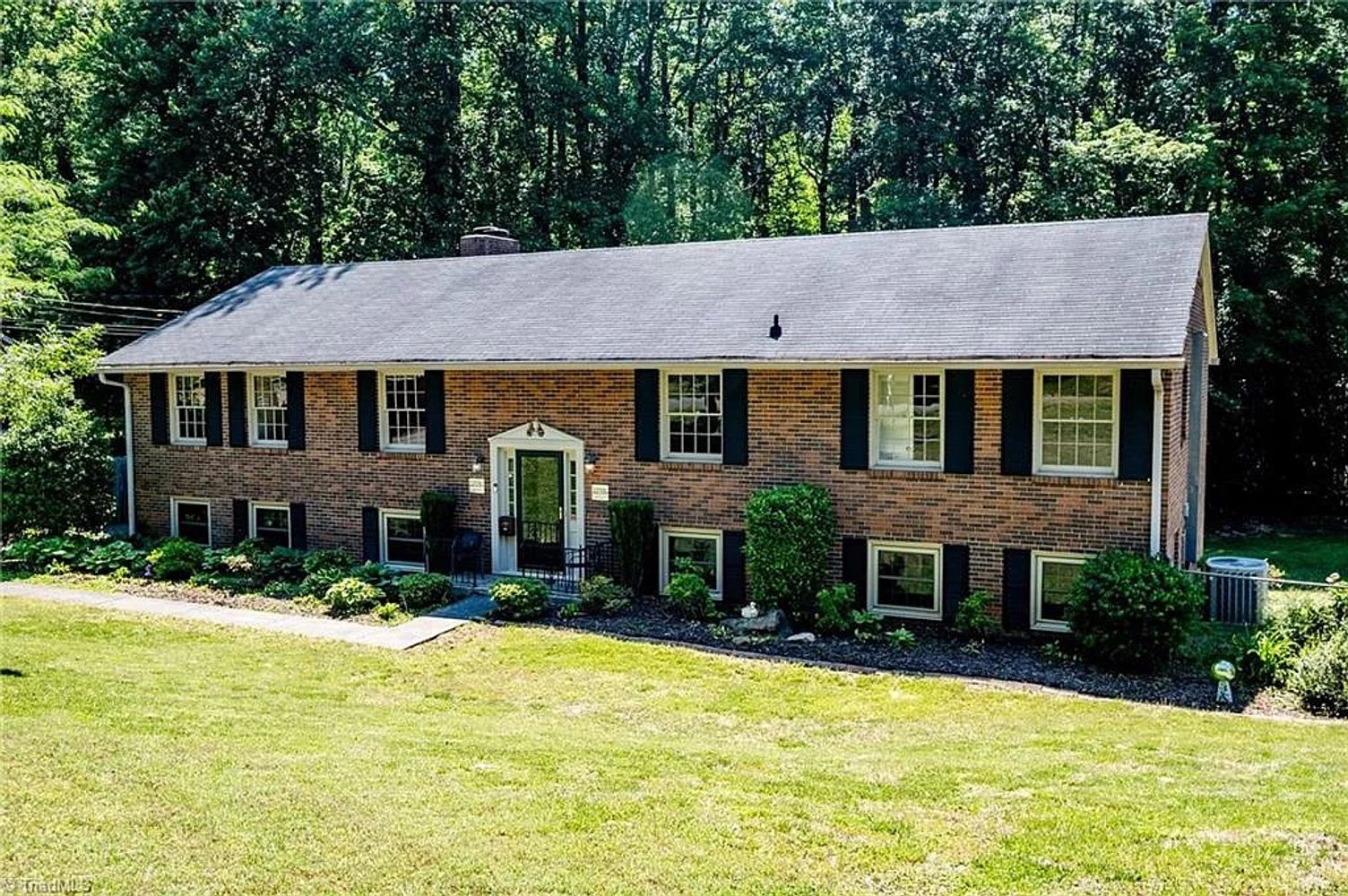 Kinnamon Rd, Winston-Salem 27104 on Alcove